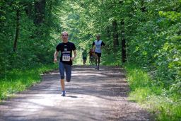 Volkslauf_2010_F_10_u__16km_(38).JPG