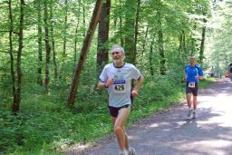 Volkslauf_2010_F_10_u__16km_(79).JPG